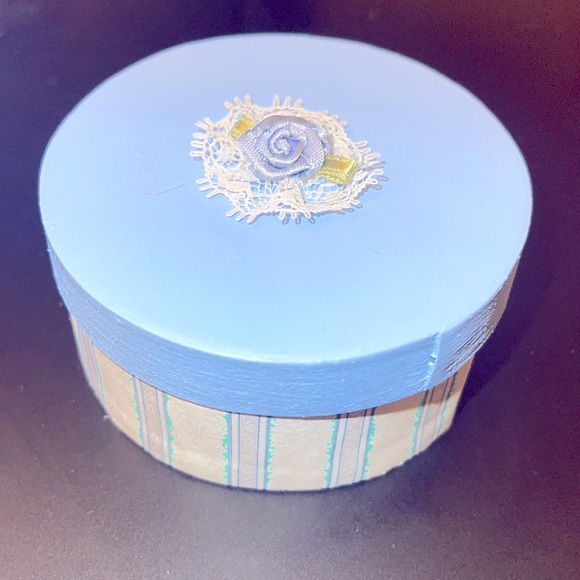 Georgetown Collection doll - Picture 8 of 8